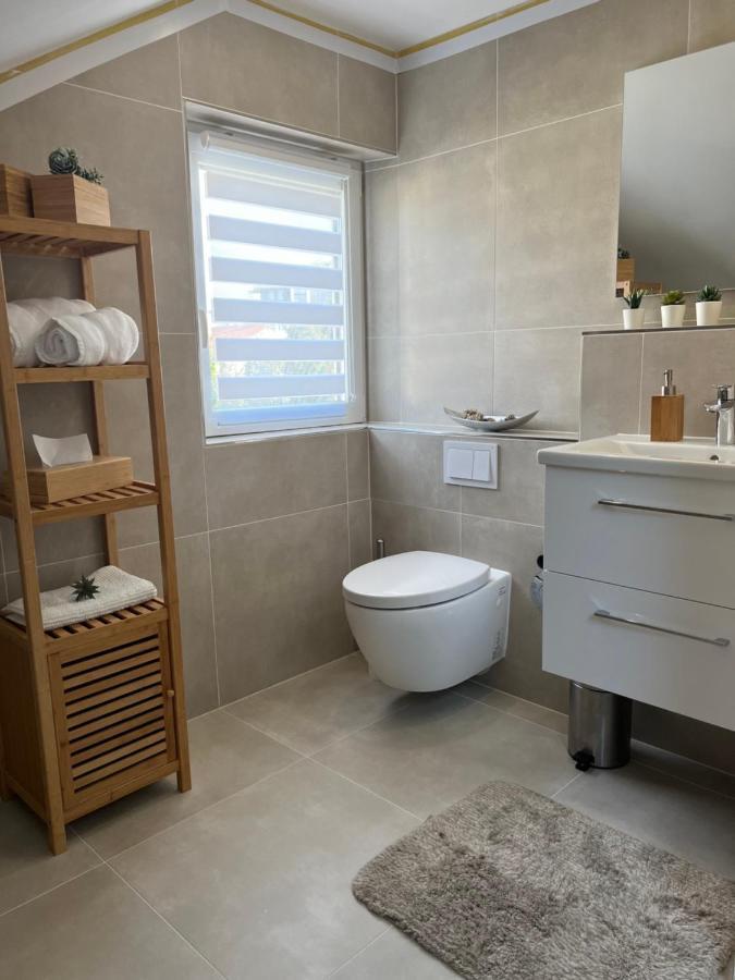 אסלינגן Ferienwohnung Lidu-Jene מראה חיצוני תמונה