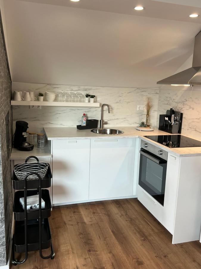 אסלינגן Ferienwohnung Lidu-Jene מראה חיצוני תמונה